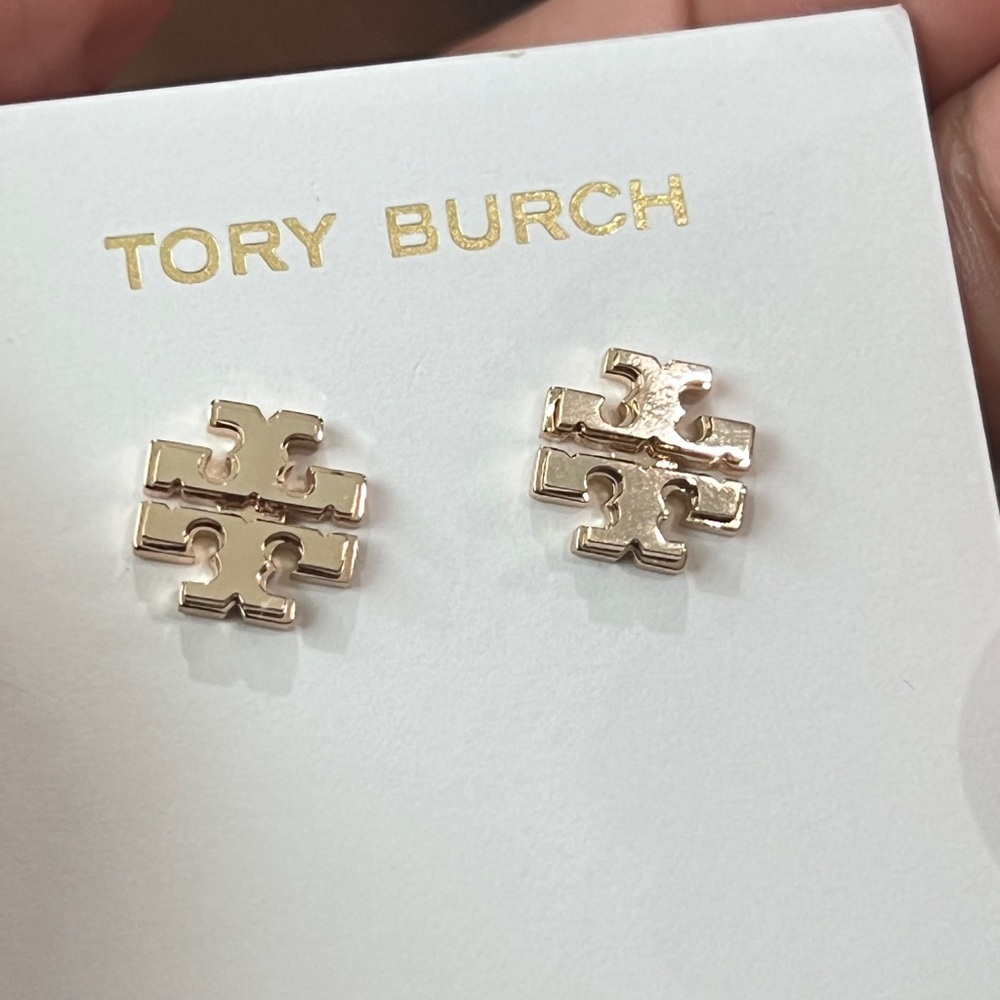 TORY BURCH• Small Logo Earrings - Picture 11 of 15